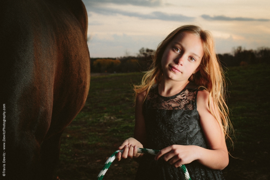 Teslyn - Holding Horse