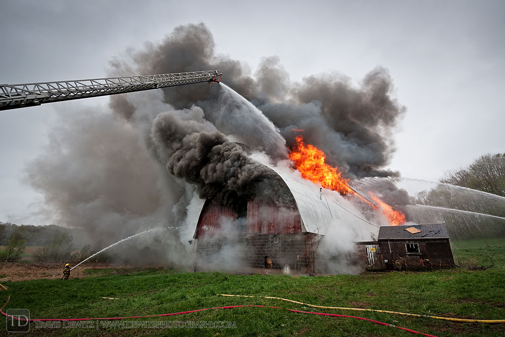 fall_creek_fire_dept_barn_fire_web