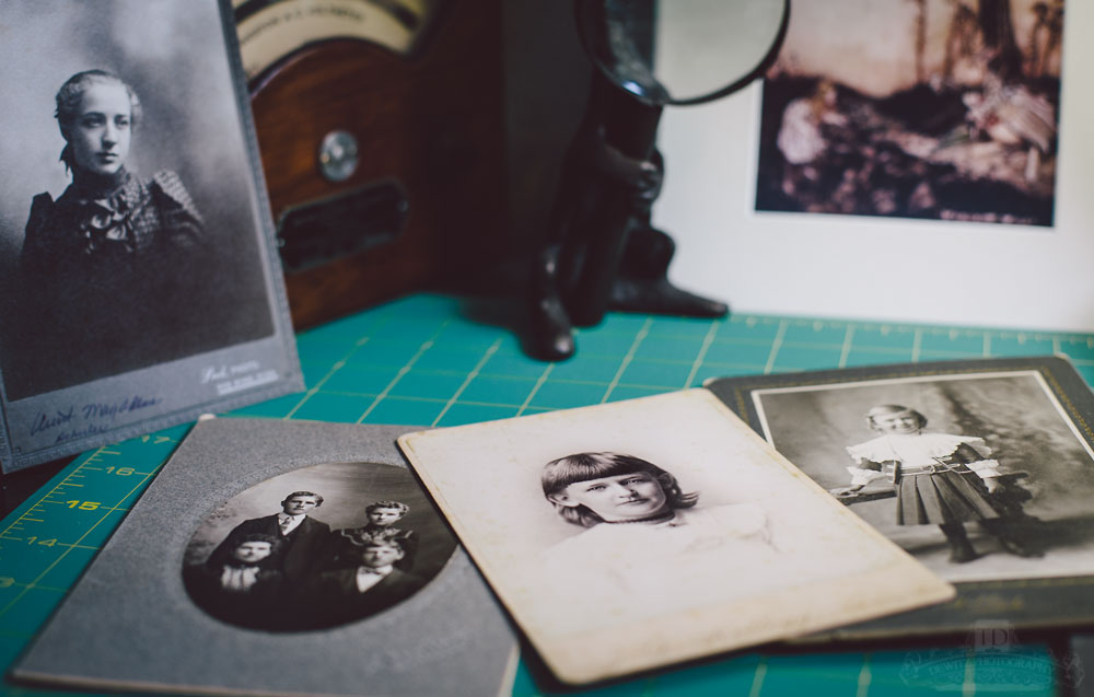 Arrangement of Cabinet Cards