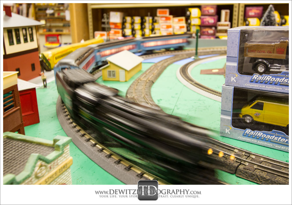 Model Train Classics Eau Claire Running Toy Trains