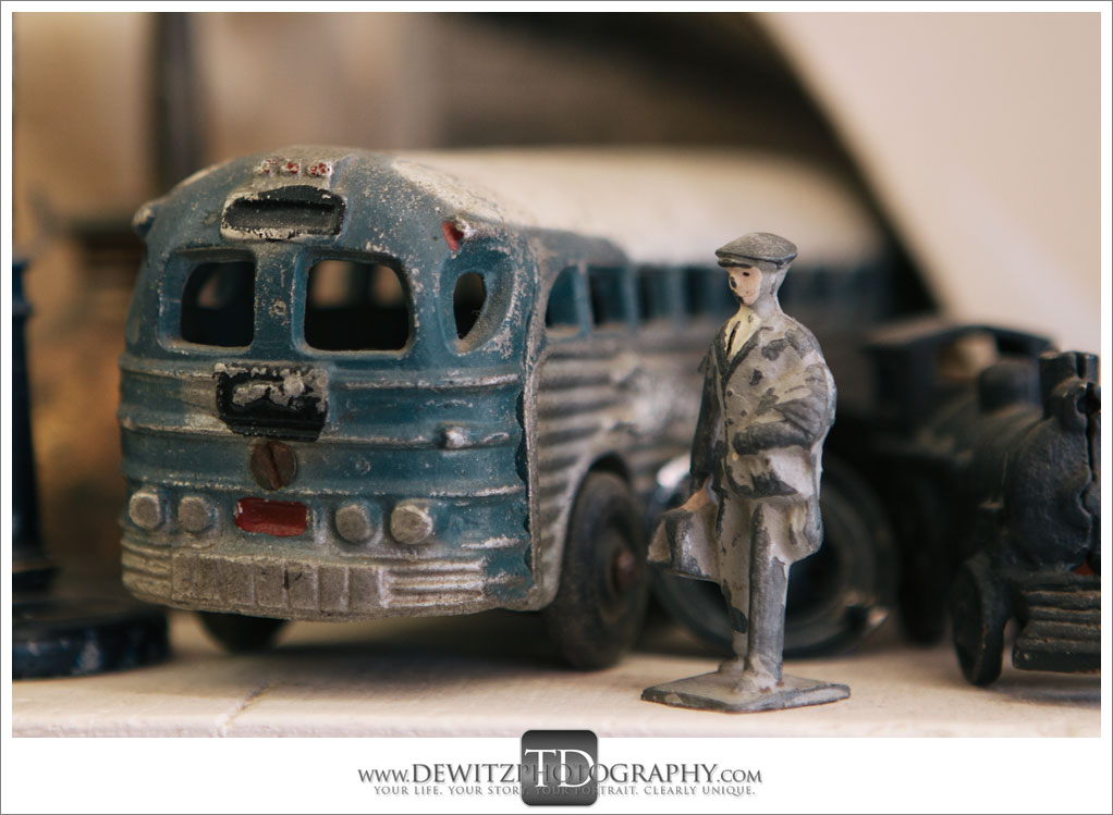 model Train Classics Eau Claire Vintage Antique Metal Toy Figure and Bus