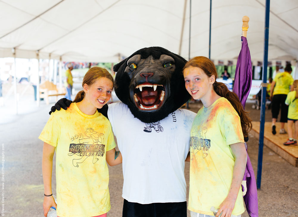 panther_color_run_twin_sisters_with_mascot