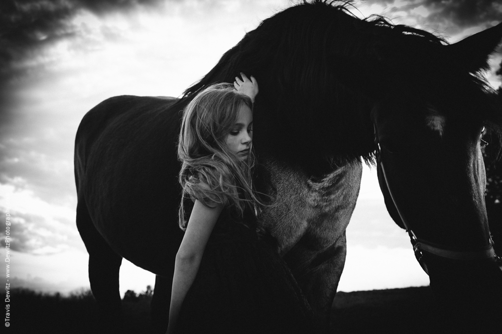 Teslyn - Sad Look With Horse