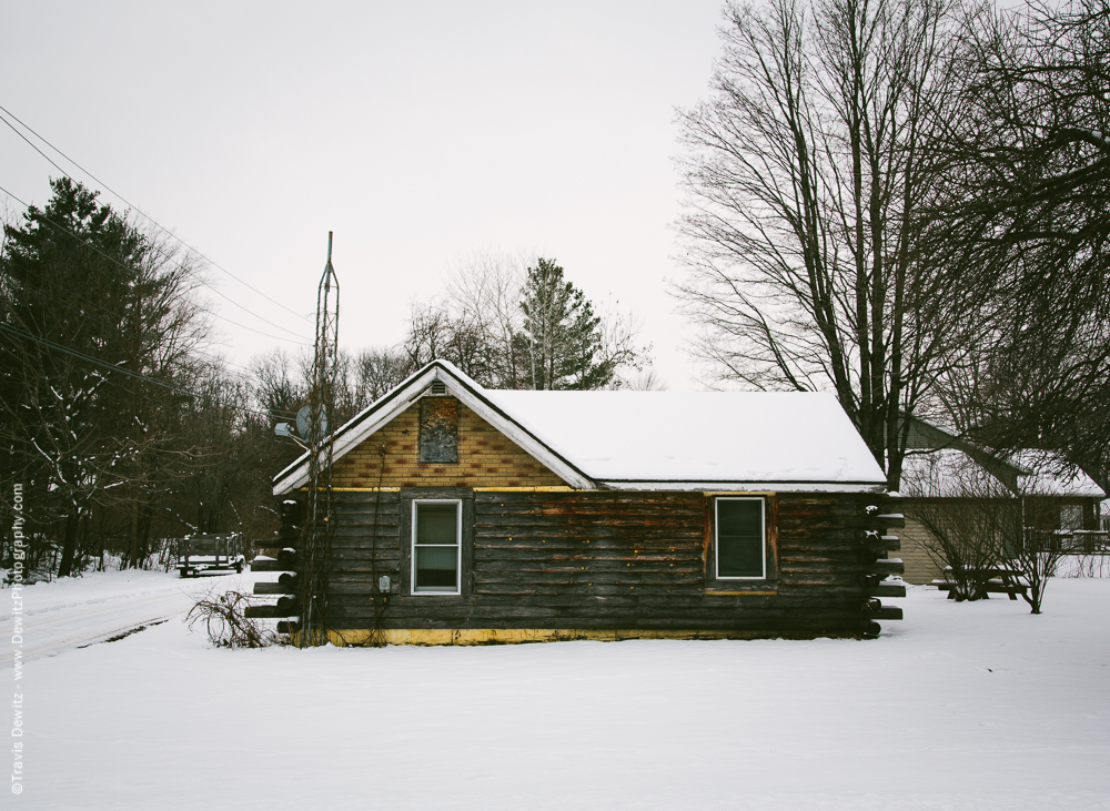 Chippewa Falls- Log Home