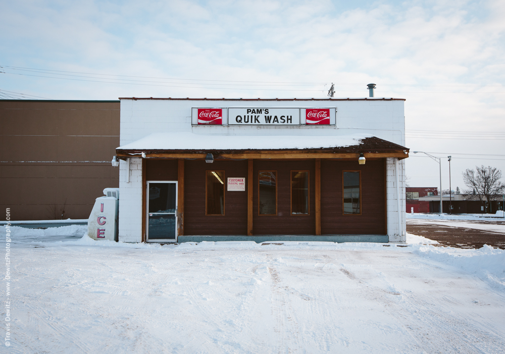 Chippewa Falls- Pams Quik Wash