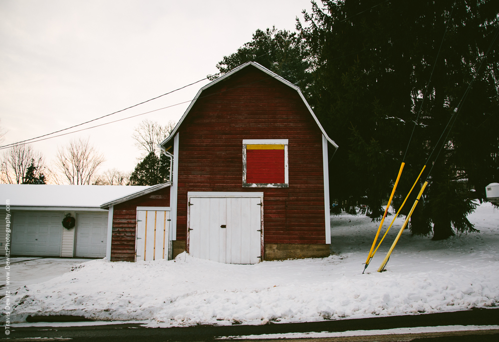 Chippewa Falls- Small Red Barn Garage