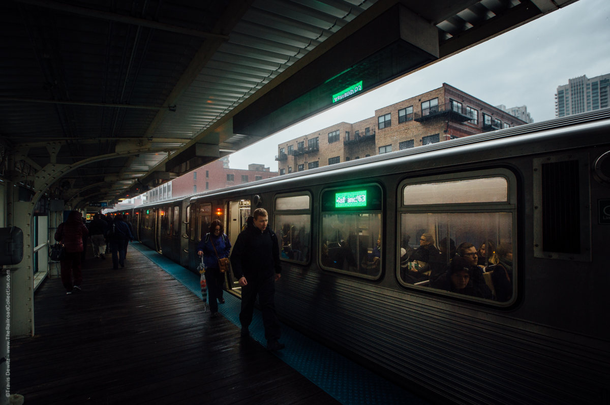 CTA Green Line Clinton St Passenger Platform in the rain - 5658_RC