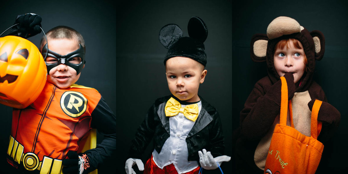 Halloween-Costume-Portrait-robin-micky-mouse