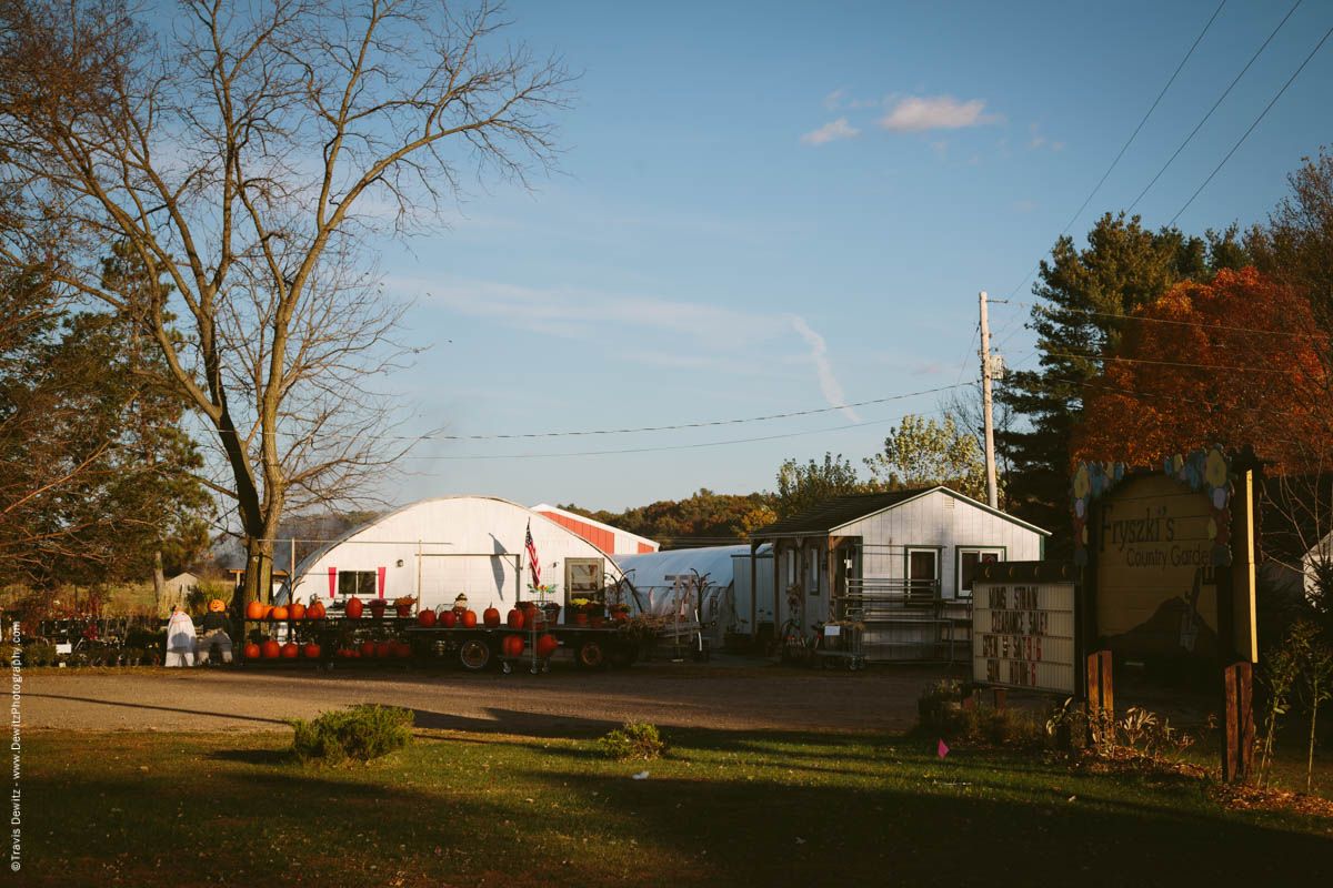 caryville-wi-fryszkis-country-garden-pumkins