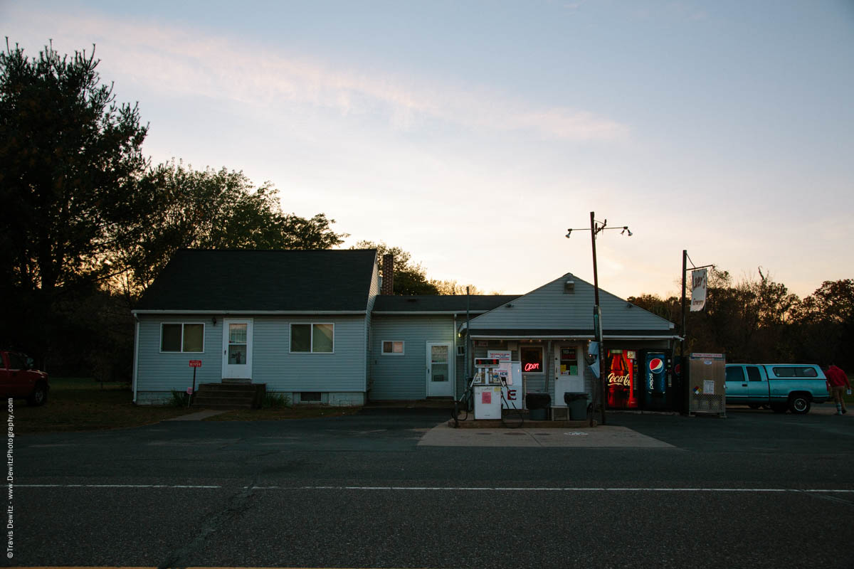 caryville-wi-luers-grocery-country-store-old-post-office