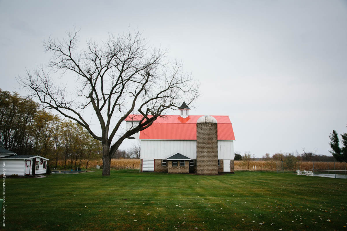 old-barn-and-silo-meridean-wi-historic-city-series