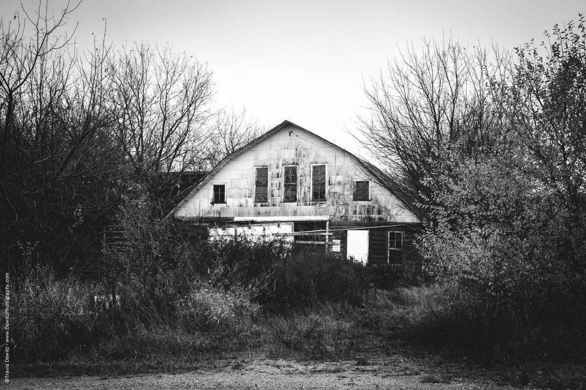 abandoned-barn-elk-lake-wi-historic-city