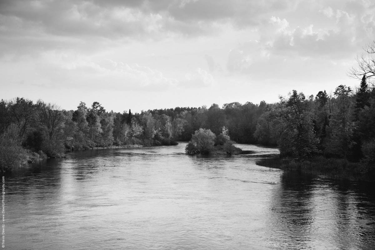 No. 8967 - Chippewa River - Winter, Wis.