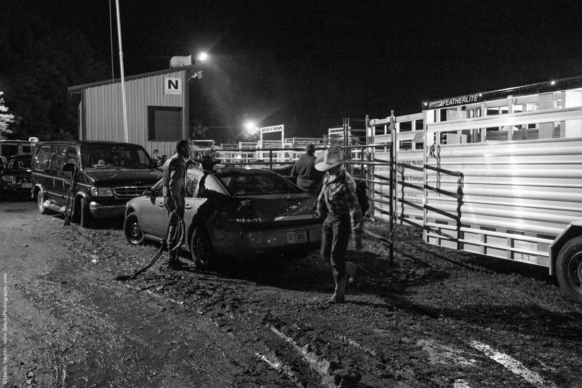 rodeo-ends-in-dark-riders-walk-out-5701