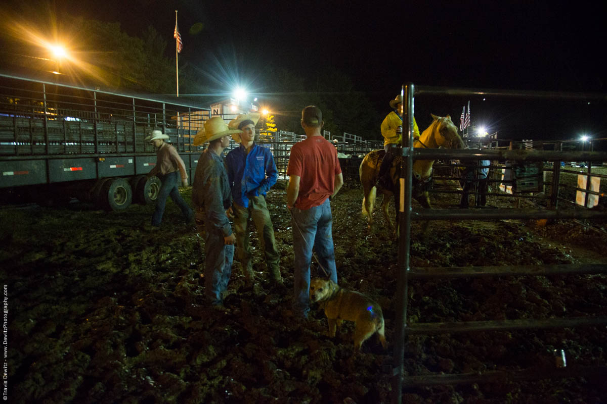 rodeo-fans-and-dog-in-mud-5494