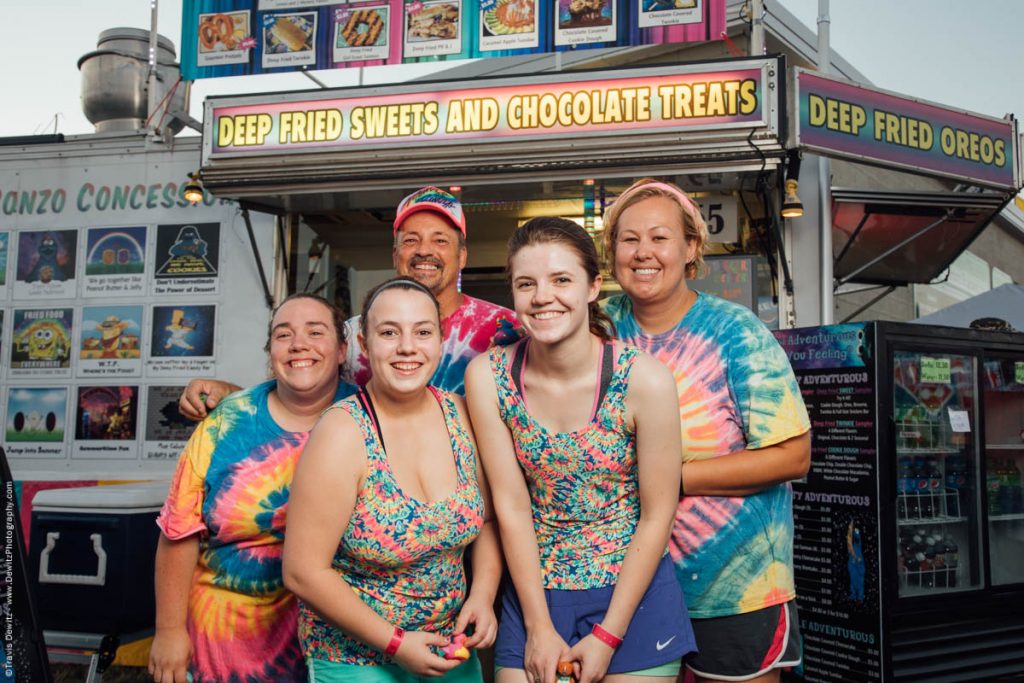 northernwisconsinstatefairfoodtruckportraitsdeepfriedoreos